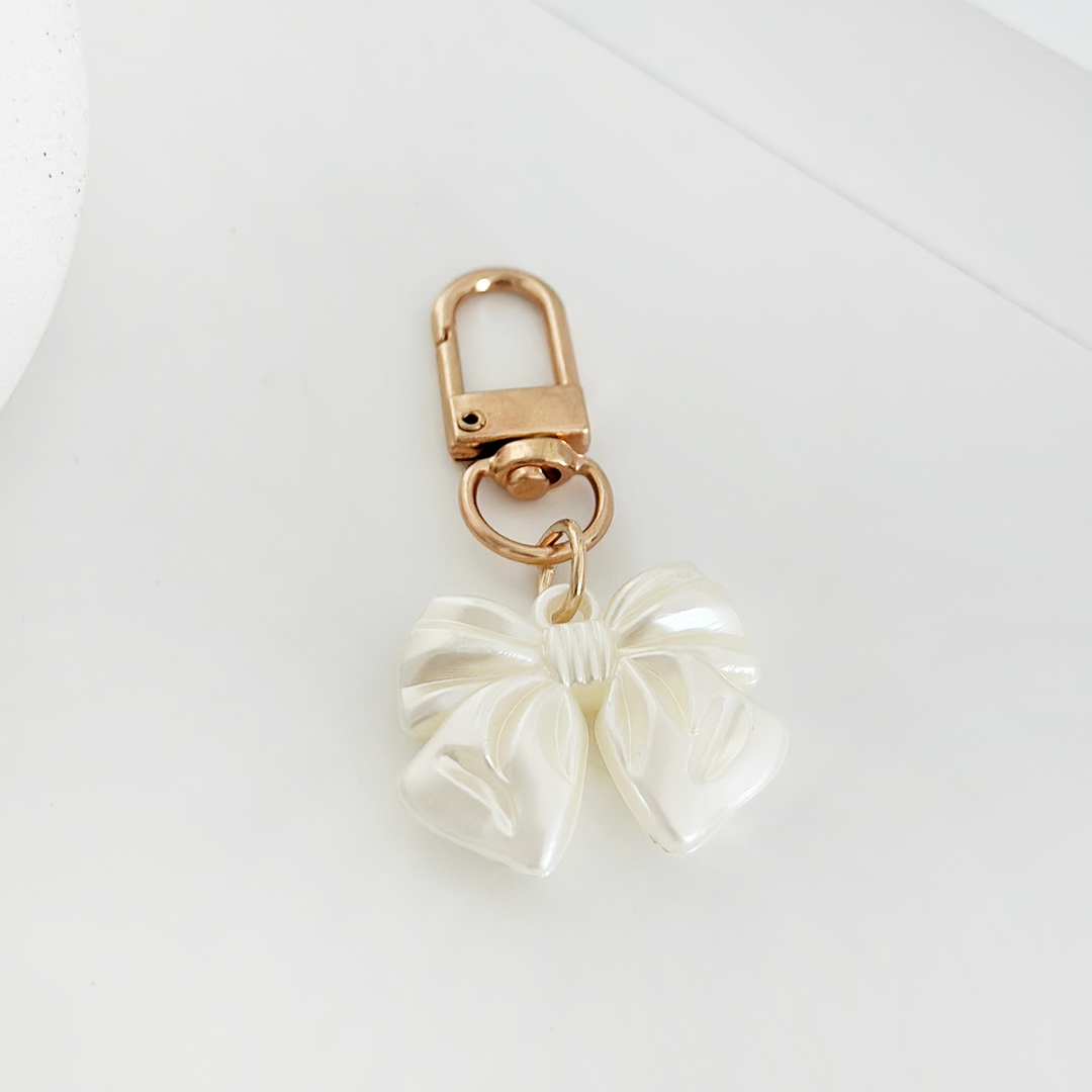 Pearl Bow Keyring