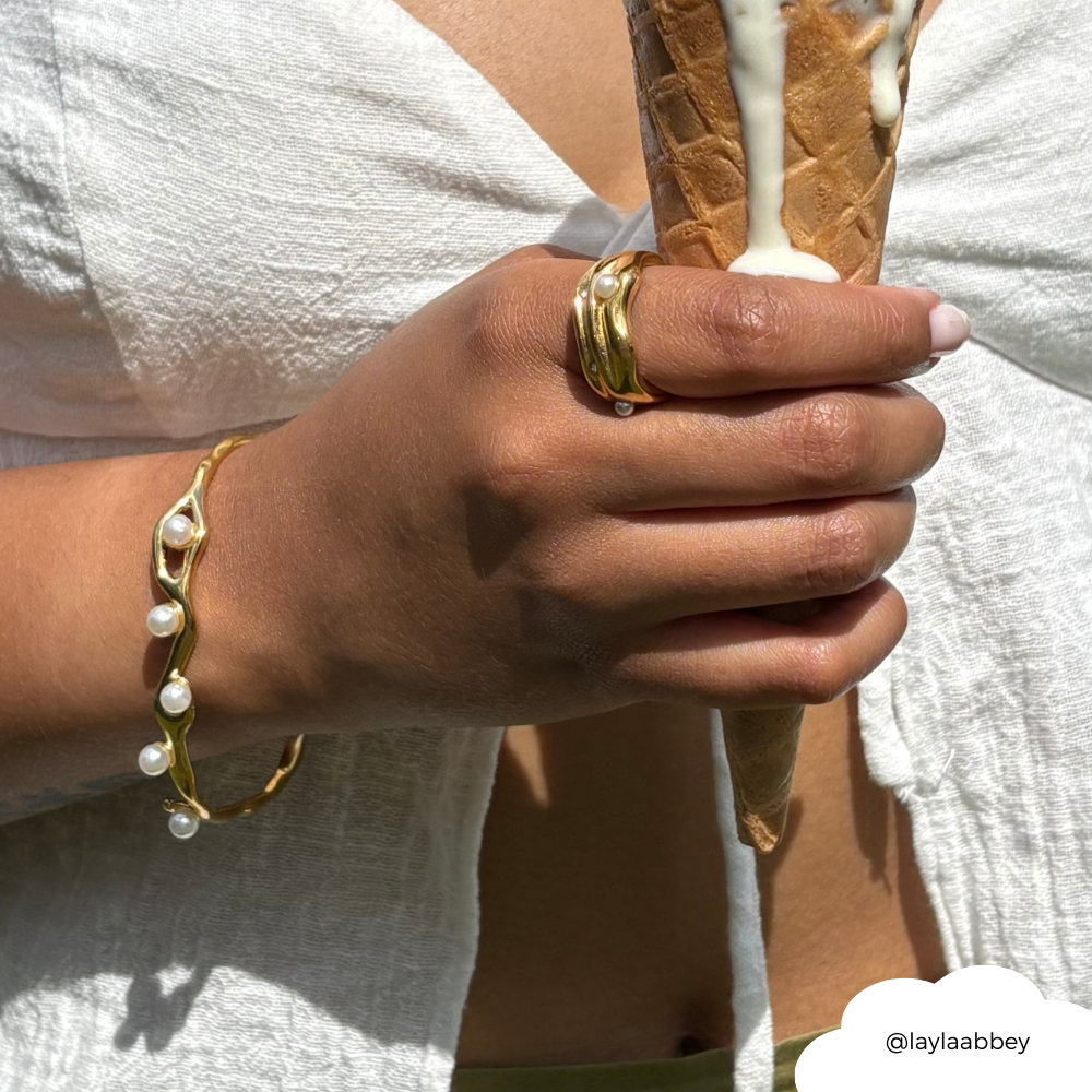 Oyster Pearl Vine Bangle