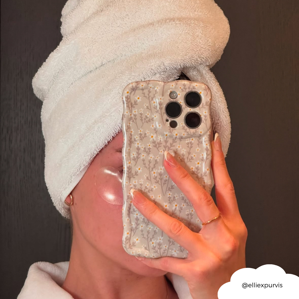 Wavy Phone Case - Nude Flowers