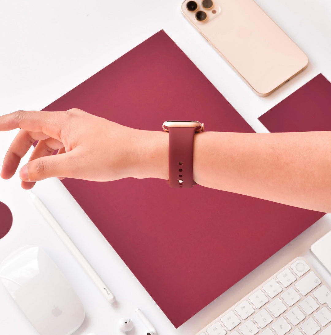 wine-purple-apple-watch-strap-on-wrist